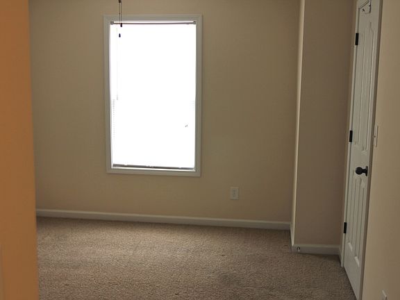 3rd image of 781 Cherrybark Ln APT D