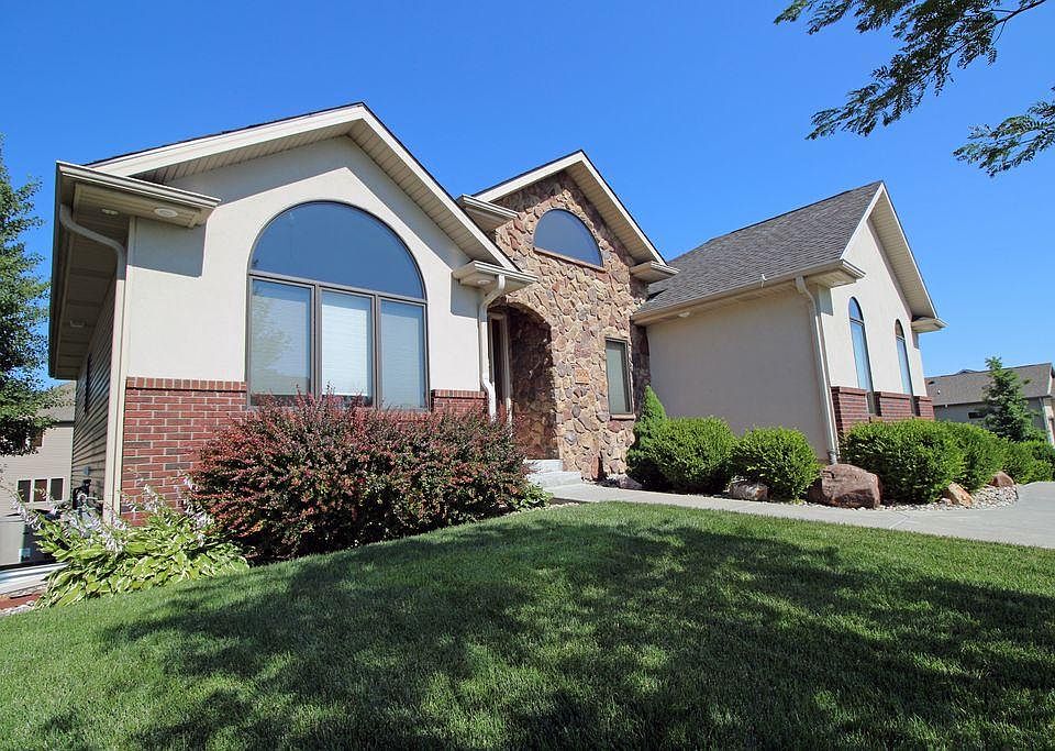 1st image of 2900 Whispering Wind Blvd