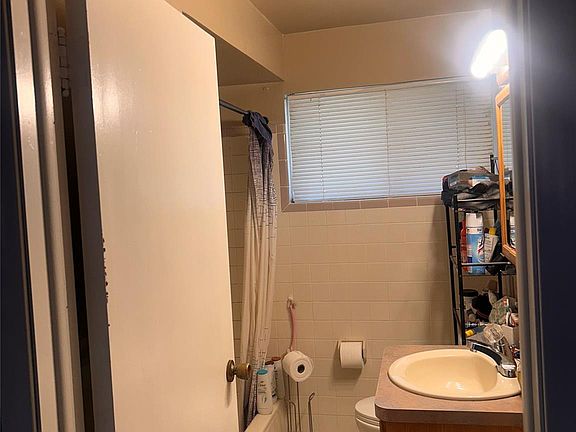 5th image of 28040 Rosewood St