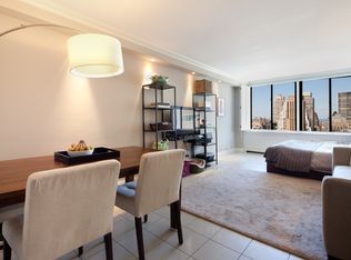 445 5th Ave #31B, New York, NY 10016
