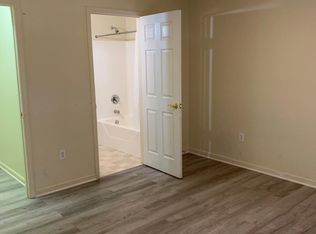 5310 University Commons Dr, Star City, WV 26505