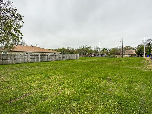 3rd image of 12103 Quail Dr