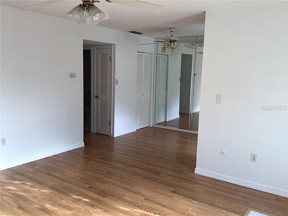 4th image of 405 Menendez St APT 2