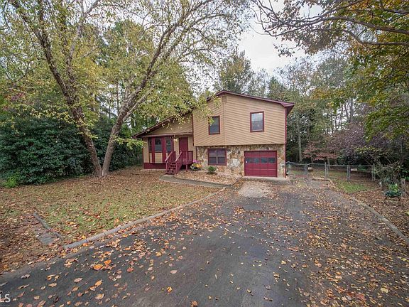 3rd image of 506 Burnt Creek Way
