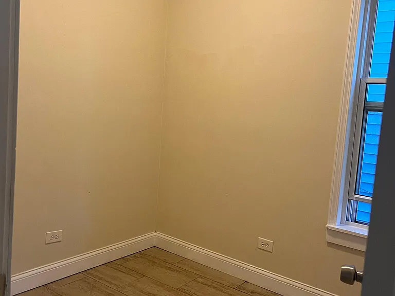 10620 S Avenue H #1 — Photo 2