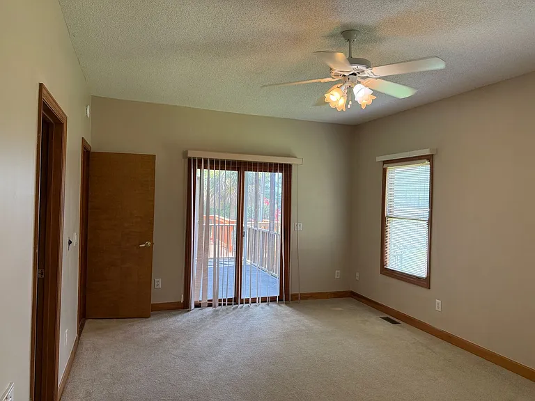 628 Willowood Pkwy — Photo 11