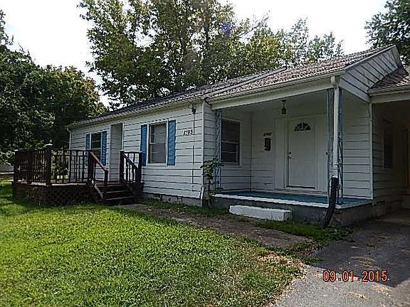 3rd image of 1703 Oakland E