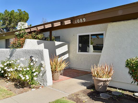 3rd image of 1089 Canterford Cir
