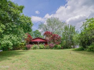 3744 Pleasant View Ln, Sevierville, TN 37862
