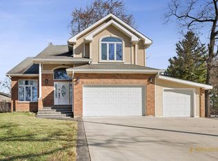 21120 122nd St, Bristol, WI 53104