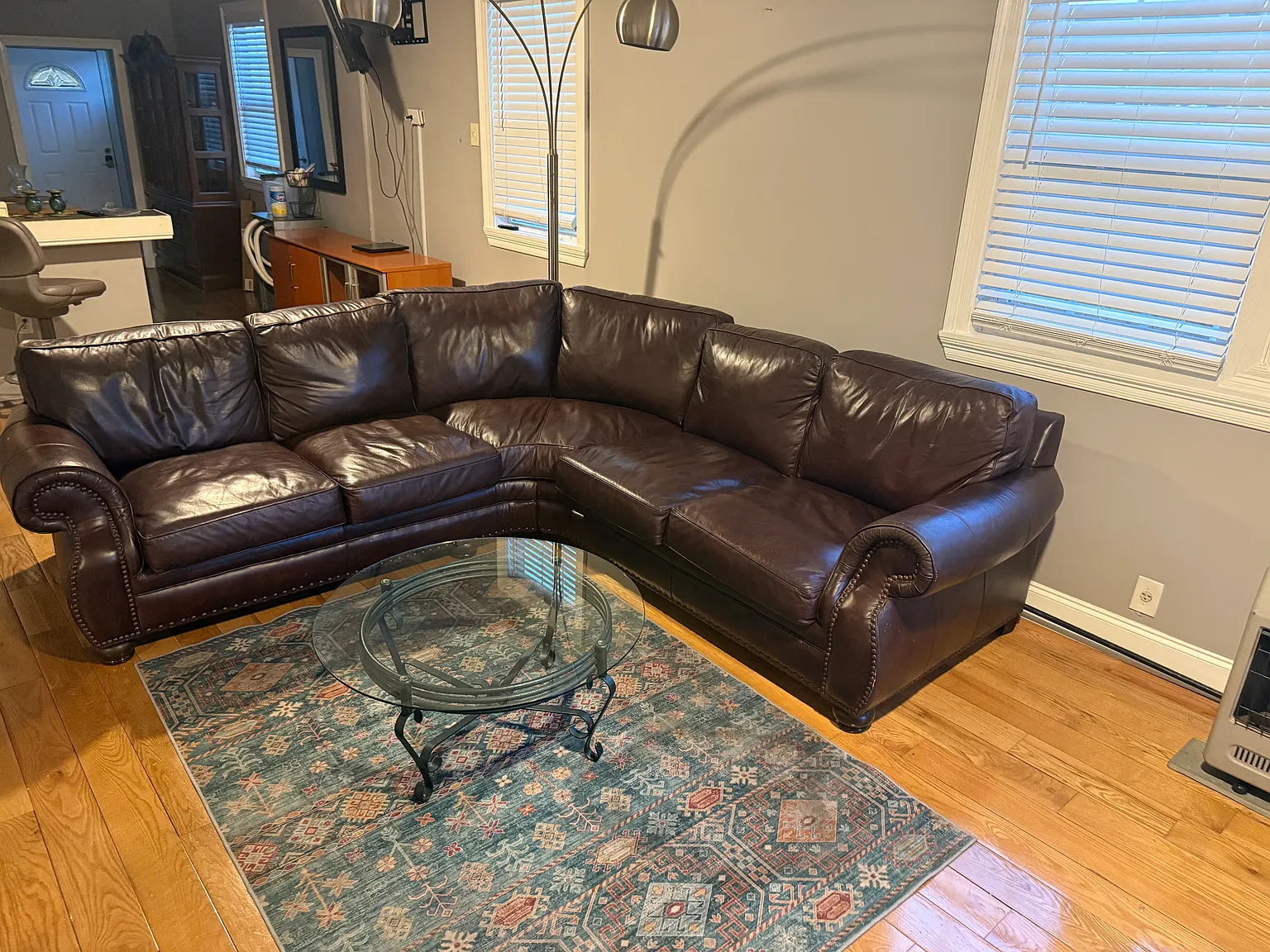 3 bed, 1200 sqft, $1,800 — Photo 2