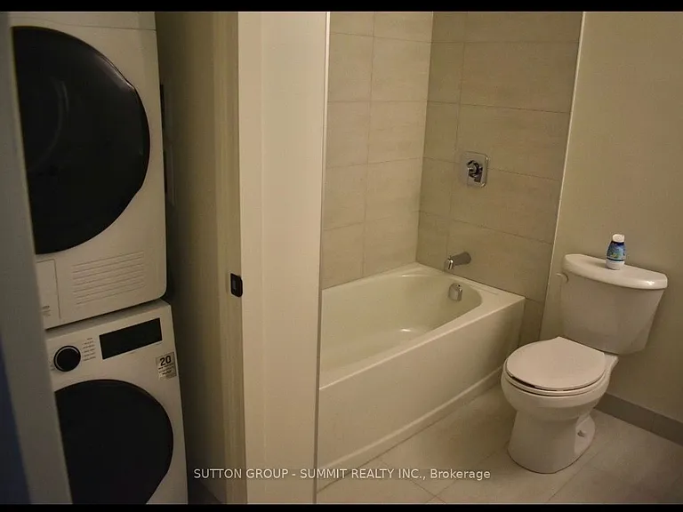 33 Erie Ave #402 — Photo 28