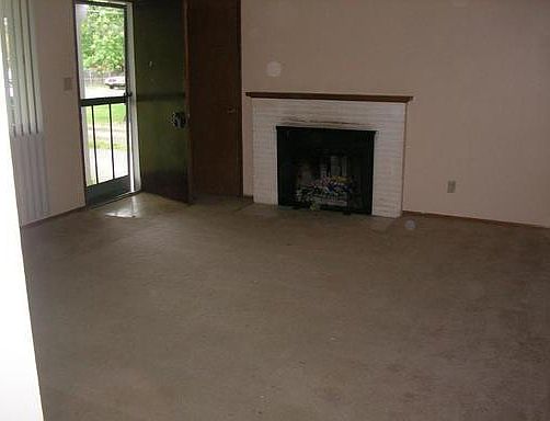 2nd image of 3225 187th Ave