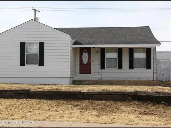 1303 Cooley Dr, Borger, TX 79007