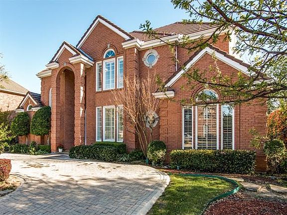 2nd image of 2214 Creekside Cir N