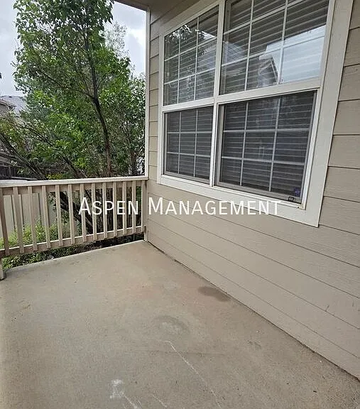 839 Sunlight Way — Photo 3