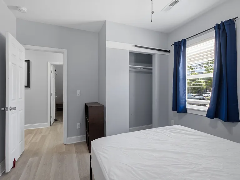 131 Eastmoreland St — Photo 13