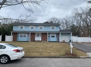 4 Andrew St, Port Jefferson Station, NY 11776