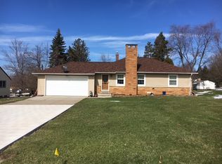 8174 Tilby Rd, North Royalton, OH 44133