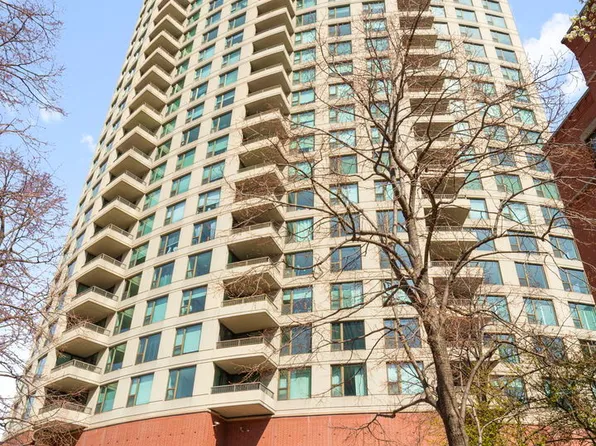 501 N Clinton St APT 2505, Chicago, IL 60654