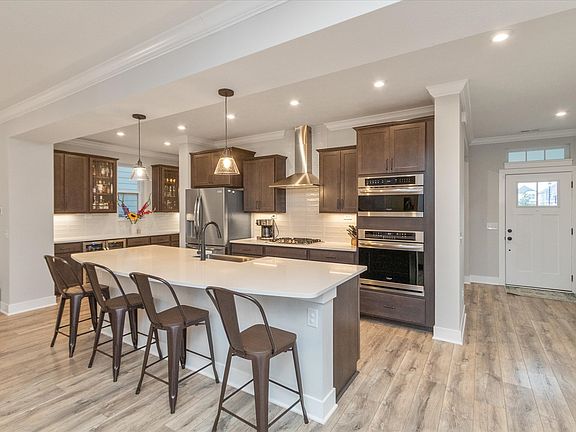 5th image of 17290 Dovehouse Ln