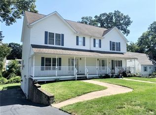 17 Spring Glen Rd #A, Niantic, CT 06357