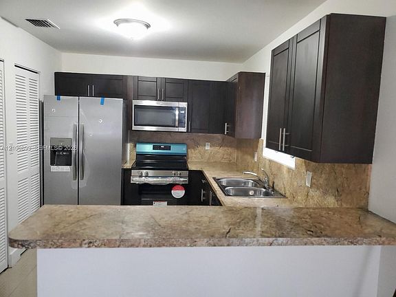 3rd image of 1212 NW 71st St