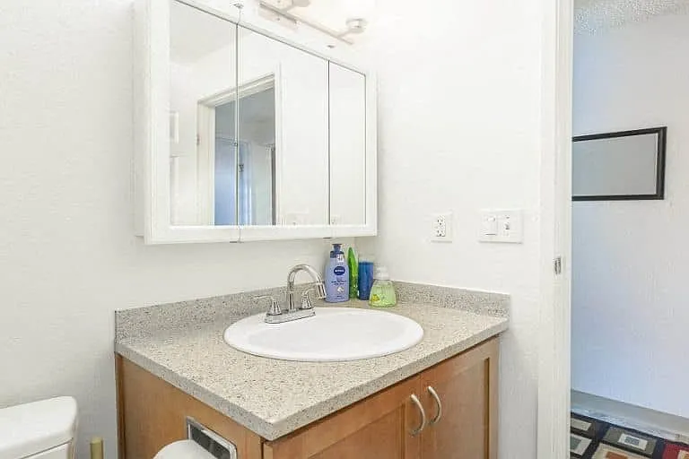 Cottonwood Apartments — Photo 6