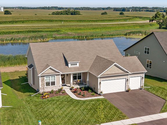 3rd image of 633 Houtz Cir