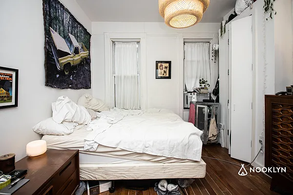 Rented by Nooklyn NYC LLC | media 45