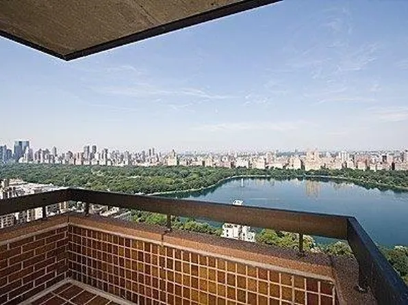 45 East 89th Street image 1 of 11