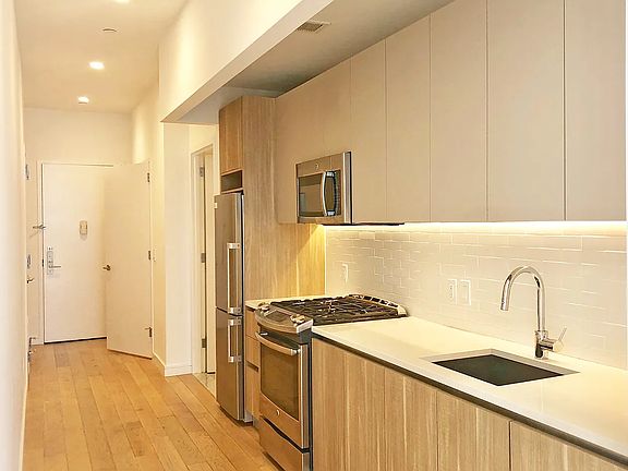 3rd image of 42-20 24th St #7J