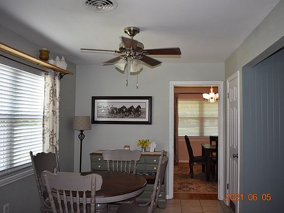 3rd image of 2025 Candlewood Dr