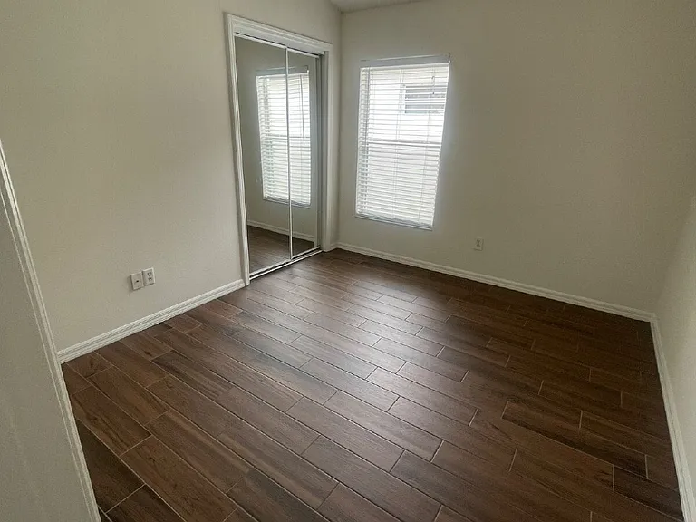 2910 Cool Breeze Cir — Photo 9