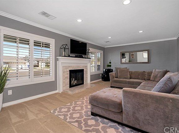 2nd image of 908 Rosewood Ave