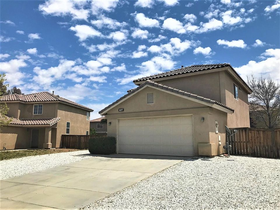 1st image of 15077 Roan Cir