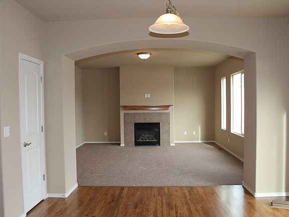4th image of 14655 Irwin Dr
