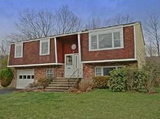 85 Lincoln Rd, Monroe, NY 10950