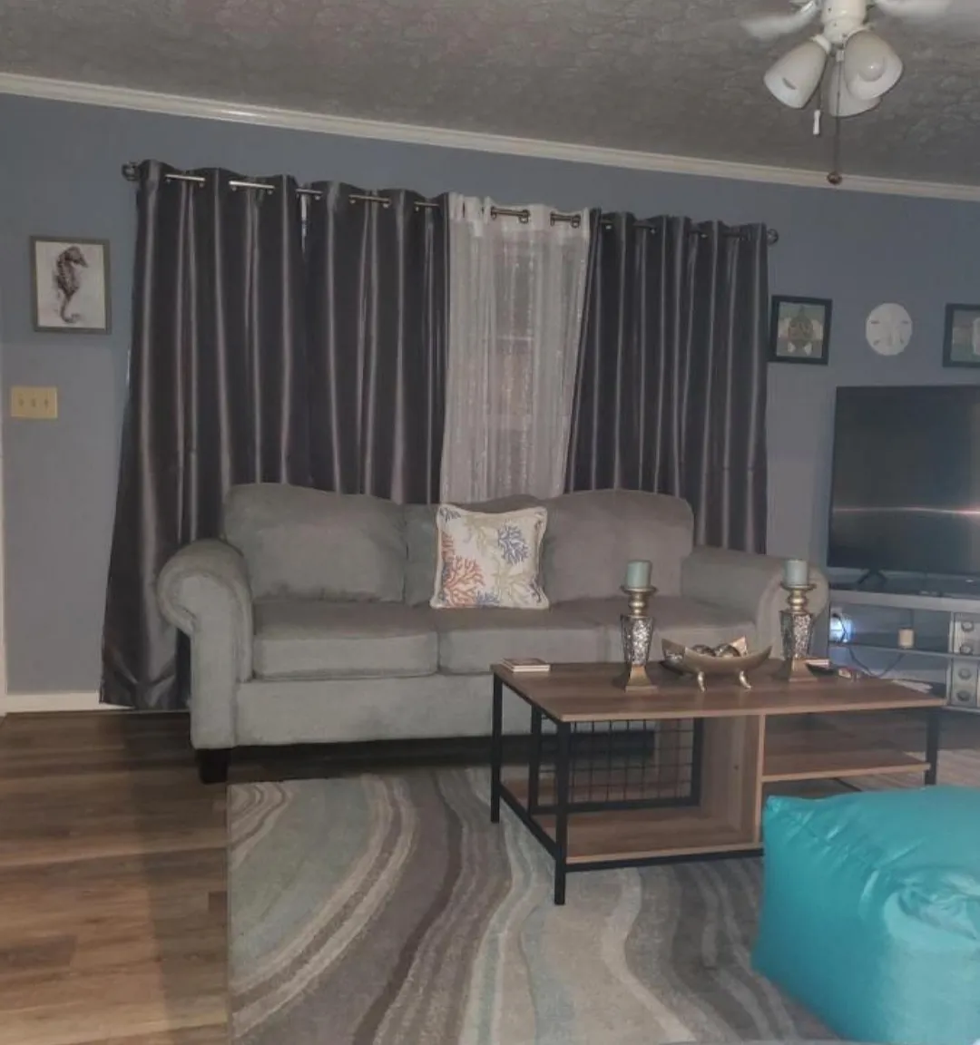 3 bed, 1.5 bath, 1700 sqft, $1,750 — Photo 3