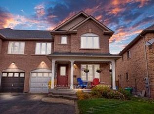 754 Craighurst Ct #BASEMENT, Pickering, ON L1X2W9