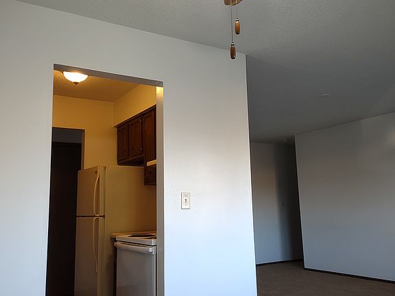 5th image of 129 Harbet Ave NW APT 6