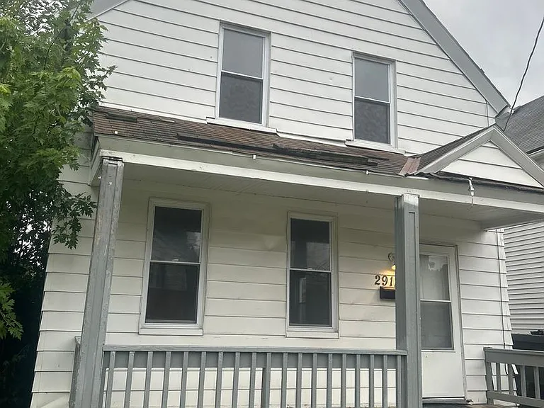 2911 Saratoga Ave — Photo 2