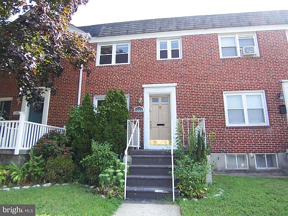 3rd image of 1221 Linkside Dr