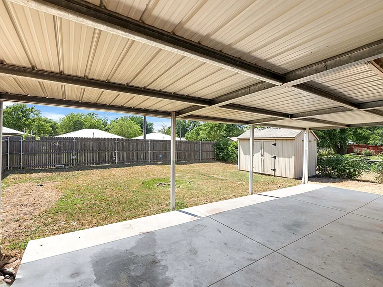 118 S L Ave — Photo 22