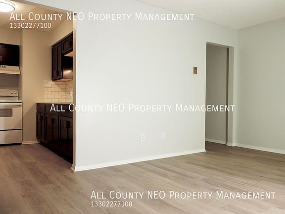 5th image of 737 Center Ave APT 26