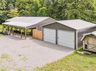 631 Hog Back Ridge Rd, Bethpage, TN 37022