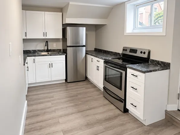 118 Pine Lawn Ave #3, London, ON N5Z 2R2
