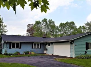 5347 Chickadee Ln, Lyndhurst, OH