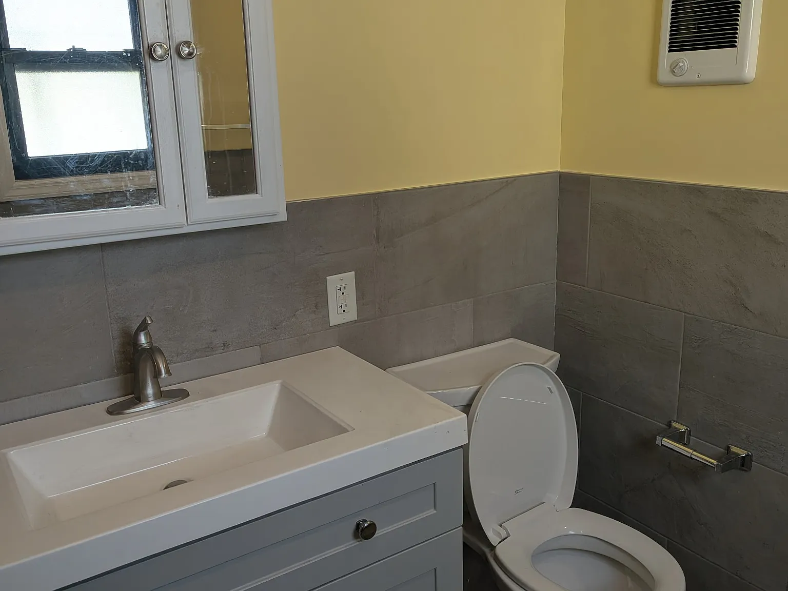 1 bed, 850 sqft, $2,200 — Photo 1
