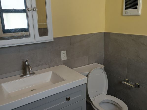 135 Montgomery Ave #135